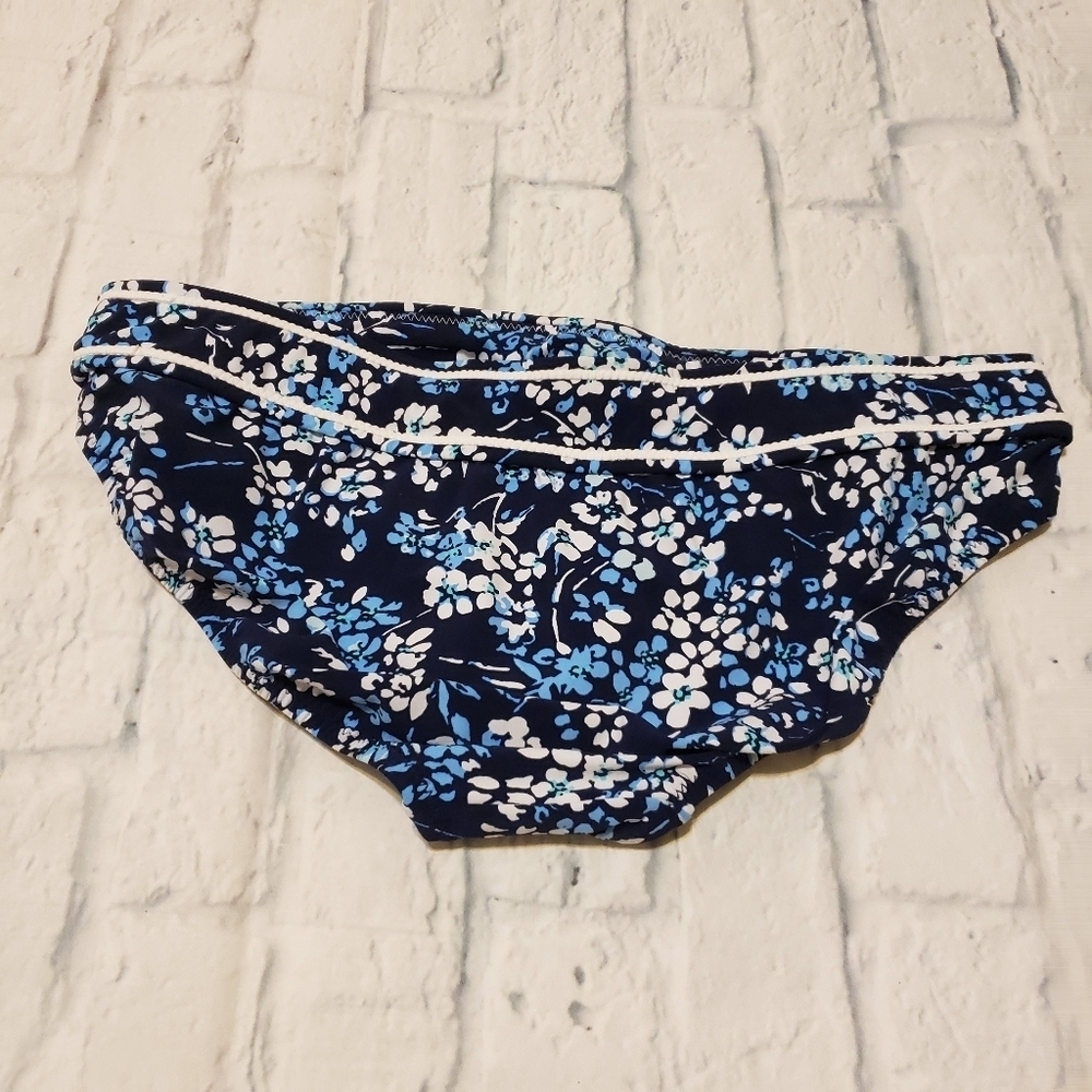Lands End 2 pc size 10 - Picture 6 of 8